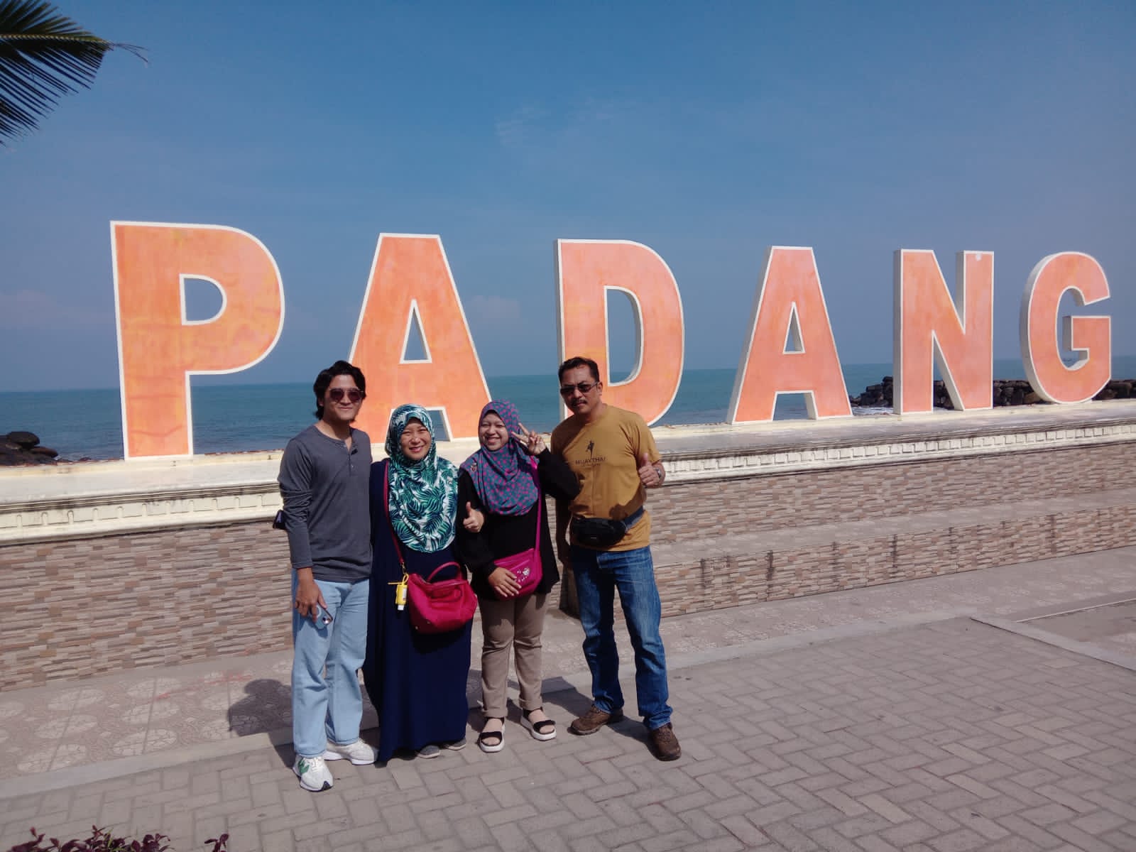 Paket Tour Padang Alahan Panjang Bukittinggi 5D4N